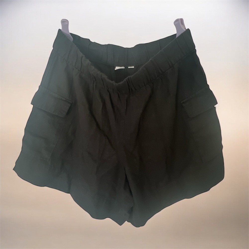 GAP Black Linen Blend Cargo Shorts Women's Size L Elastic Waist Relaxed Fit